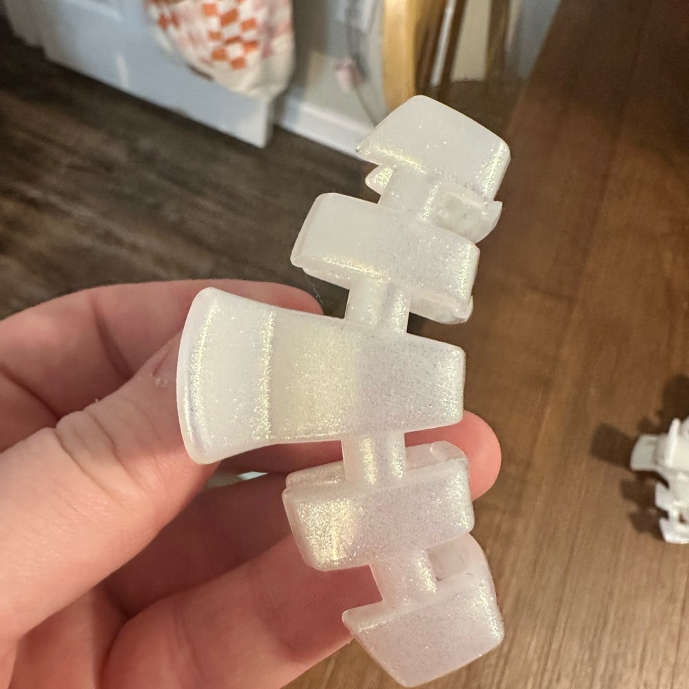 Pearlescent White Small Teleties Hair Claw Clip